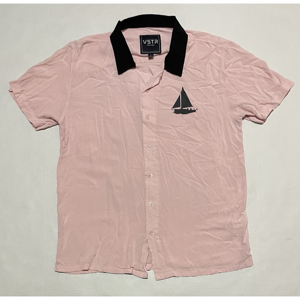 VSTR‎ Casual Shirt Buttom Down Short Sleeve Collared Size L Pink Graphic Print